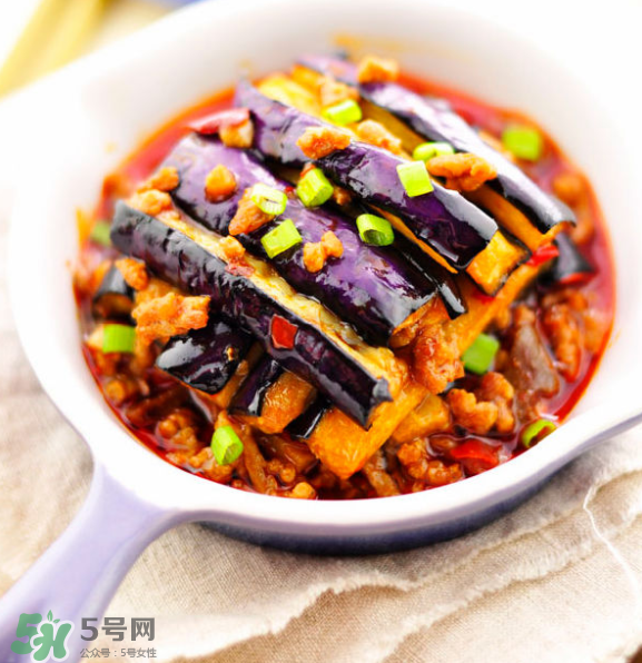 茄子把煮水能治咳嗽嗎？茄子怎么做好吃？