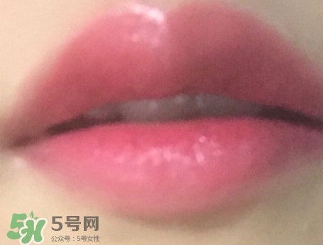 雅詩蘭黛戀愛唇膏220心動(dòng)色試色