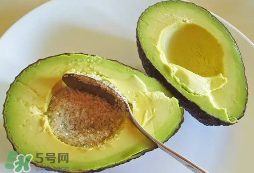 牛油果為什么苦?帶有黑線的牛油果怎么吃最好？