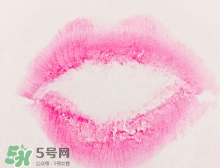 蘭蔻菁純唇膏小紅色是什么顏色？蘭蔻小紅色好看嗎