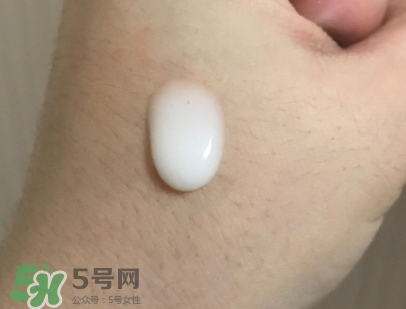 olay臻粹系列小臉精華多少錢？olay小臉精華適合年齡