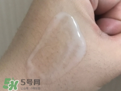 olay臻粹系列小臉精華多少錢？olay小臉精華適合年齡