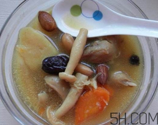豬腳湯下奶嗎？豬腳湯怎么做好喝
