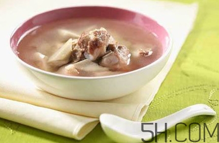 牛骨頭湯補(bǔ)什么？牛骨頭湯不能和什么一起吃