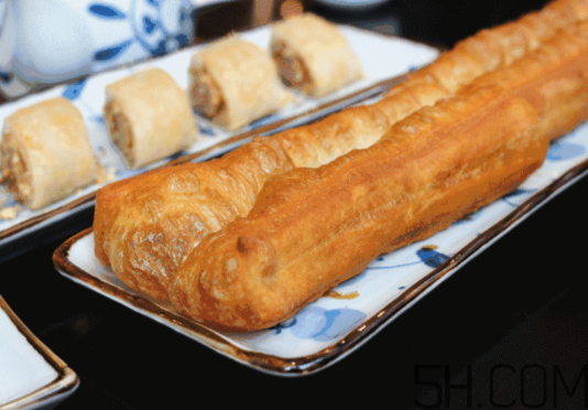 油條用什么面粉好？油條可以用高筋面粉嗎？