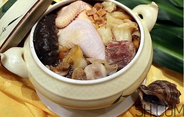 海參可以和排骨一起燉湯嗎？海參排骨湯怎么做？