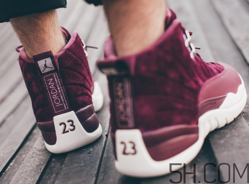 air jordan 12 bordeaux紅酒配色上腳效果怎么樣？