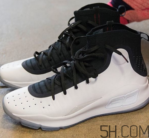 under armour curry 4白黑配色什么時(shí)候發(fā)售_多少錢(qián)？