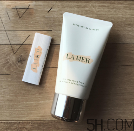 海藍(lán)之謎璀璨凈透潔面泡沫怎么用？使用方法
