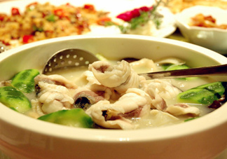 脆肉鯇是淡水魚(yú)嗎？脆肉鯇是怎么養(yǎng)殖的？
