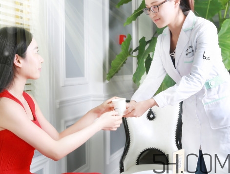 宮外孕會(huì)來(lái)月經(jīng)嗎？宮外孕試紙能測(cè)出嗎