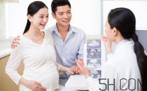 孕晚期真假宮縮怎么分辨？假性宮縮頻繁是快生了嗎？