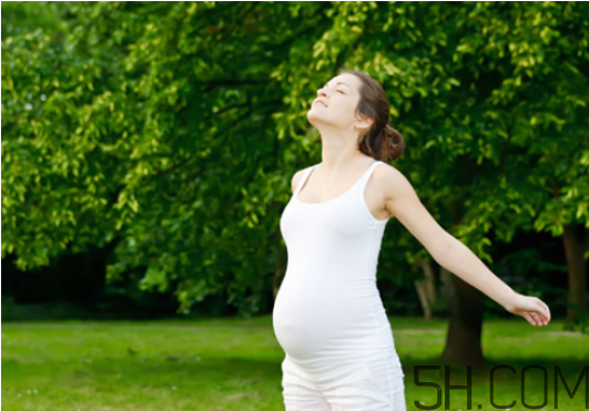 孕婦睡覺能伸懶腰嗎？孕婦出門注意事項(xiàng)