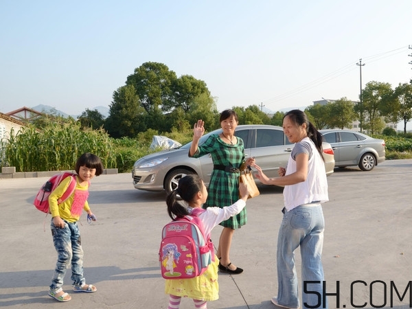 寶寶多大上幼兒園合適？寶寶上幼兒園早好嗎？