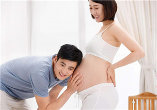 孕婦睡覺能伸懶腰嗎？孕婦出門注意事項