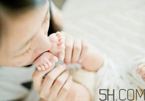 剖腹產后排便困難怎么辦？剖腹產后怎樣快速排便？