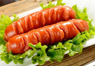 烤腸能用微波爐加熱嗎？烤腸能在微波爐里烤嗎？