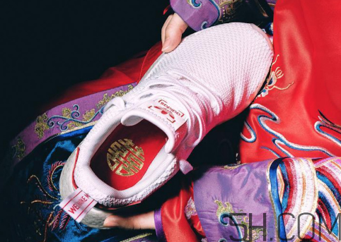 adidas nmd r2 cny中國年喜字配色實物什么樣？
