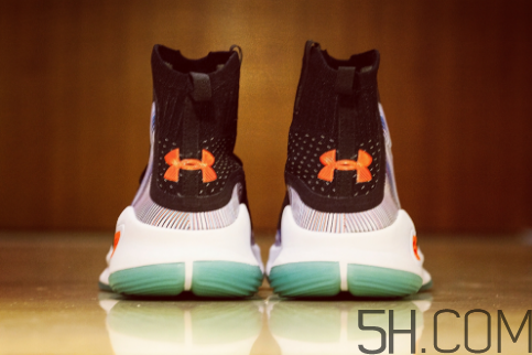 under armour curry 4測(cè)評(píng) 庫(kù)里第四代戰(zhàn)靴實(shí)物開(kāi)箱