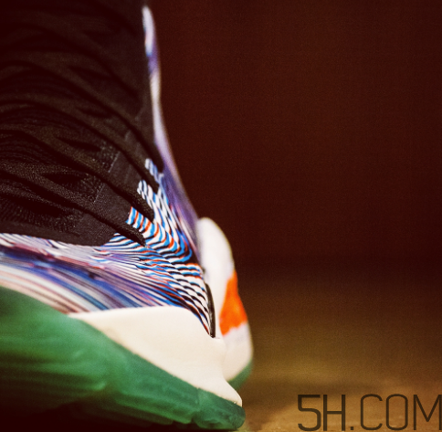 under armour curry 4測(cè)評(píng) 庫(kù)里第四代戰(zhàn)靴實(shí)物開(kāi)箱