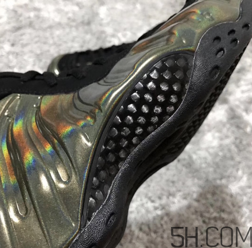 nike air foamposite one legion green全息噴什么時候發(fā)售？