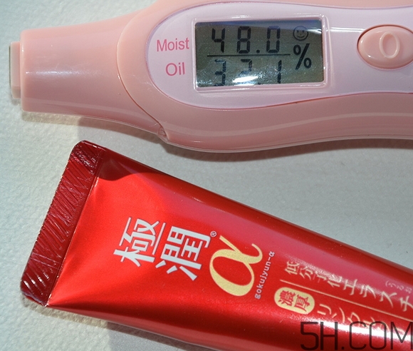 資生堂百優(yōu)眼霜和樂(lè)敦肌研眼霜哪個(gè)好?