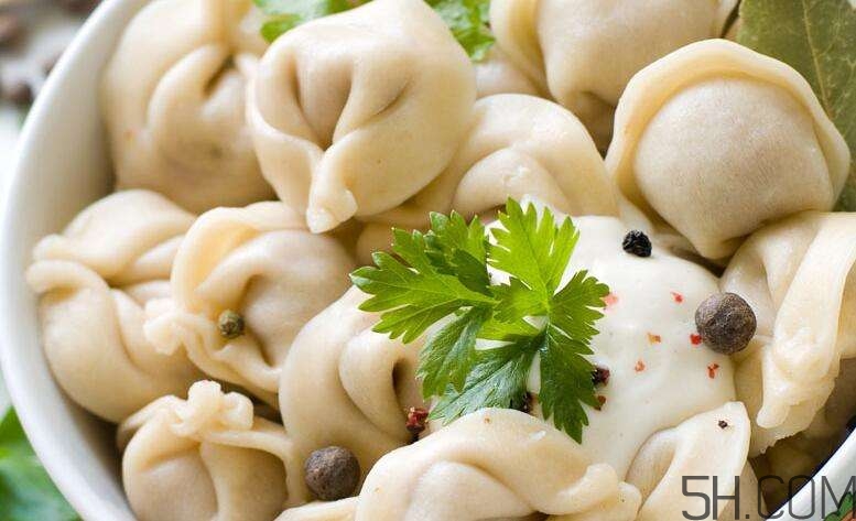 煮餃子開鍋煮皮還是餡？煮餃子蓋不蓋鍋蓋？