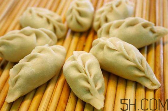 冰凍的餃子皮怎么解凍？冰凍的水餃要煮多久？
