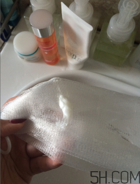 芙麗芳絲洗面奶是氨基酸嗎？氨基酸洗面奶有哪些？