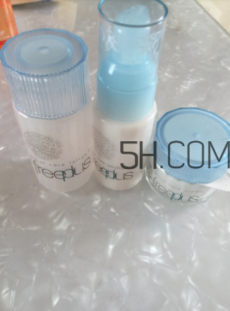 芳珂和芙麗芳絲哪個好？芙麗芳絲和芳珂fancl的區(qū)別