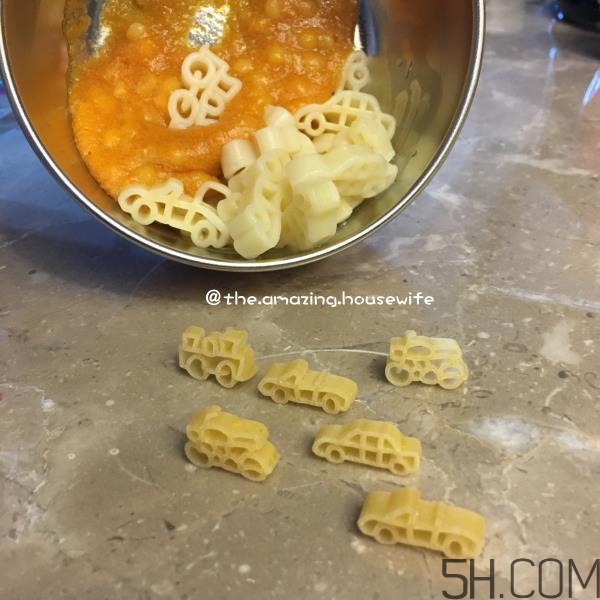 關于寶寶吃輔食的疑難問題，答案在這里