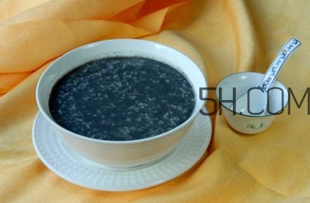 喝黑芝麻糊有什么好處和壞處？黑芝麻糊什么時候喝最好？