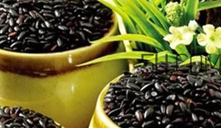 黑芝麻吃多久白發(fā)變黑？黑芝麻對(duì)頭發(fā)的功效