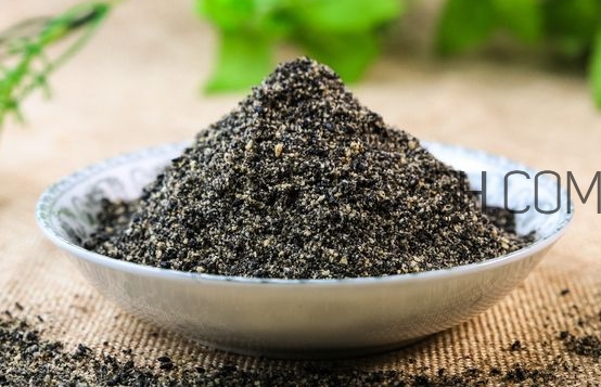 黑芝麻吃多久白發(fā)變黑？黑芝麻對(duì)頭發(fā)的功效