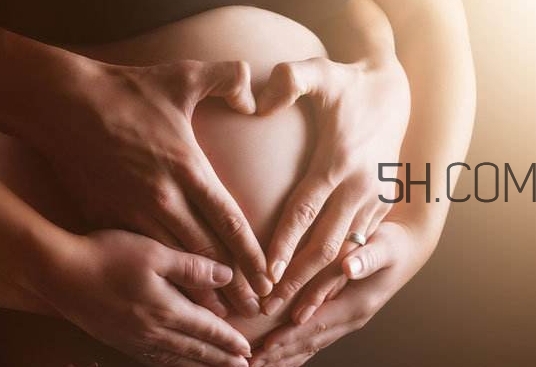 孕晚期同房有助于生產(chǎn)嗎？孕晚期同房對胎兒有影響嗎？