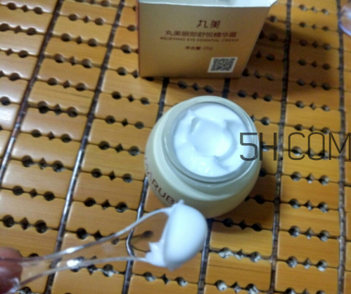 丸美眼部舒悅精華霜多少錢？丸美眼部舒悅精華霜怎么樣？