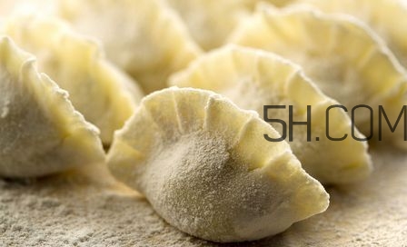 十個(gè)月的寶寶可以吃餃子嗎？寶寶吃什么餡的餃子好？