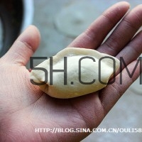 餃子和面用熱水還是冷水？餃子和面要醒多長時間？