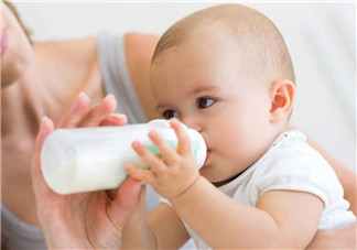 哺乳期不能吃什么食物？奶水多寶寶吃不完怎么辦？