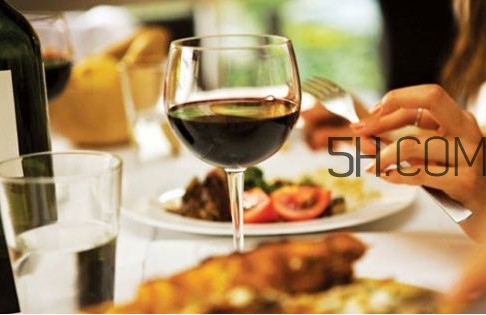 葡萄酒是不是時(shí)間越長(zhǎng)越好？葡萄酒是甜的嗎