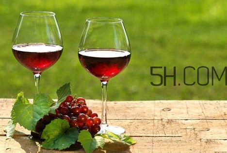 葡萄酒是不是時(shí)間越長(zhǎng)越好？葡萄酒是甜的嗎