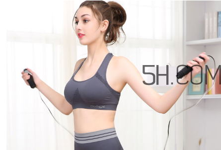 運動前吃什么好？跳繩減肥會瘦胸嗎？