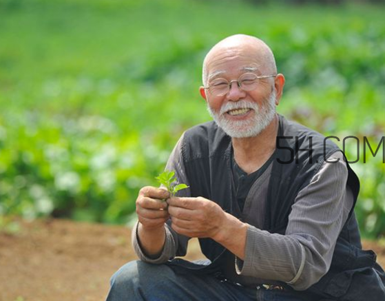 肺結(jié)核跟乙肝哪個(gè)嚴(yán)重？肺結(jié)核會(huì)轉(zhuǎn)化為肺癌嗎？