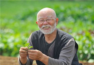 肺結(jié)核跟乙肝哪個(gè)嚴(yán)重？肺結(jié)核會(huì)轉(zhuǎn)化為肺癌嗎？