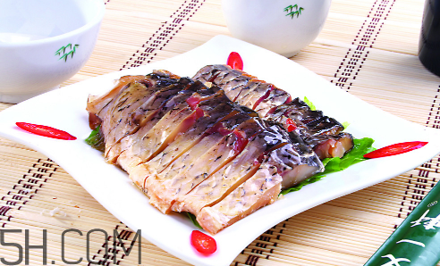 沒(méi)有魚(yú)刺的魚(yú)是哪種魚(yú)？如何挑選魚(yú)？