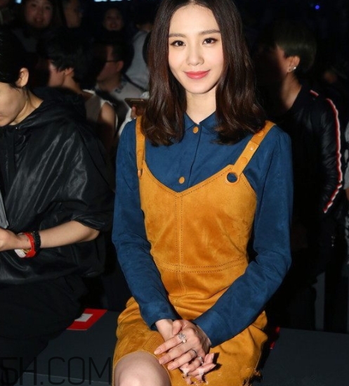 焦糖色適合什么膚色？焦糖色適合黃皮嗎