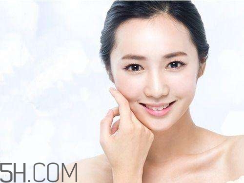 夢(mèng)妝淡斑調(diào)理水怎么樣？夢(mèng)妝淡斑調(diào)理水有效嗎？