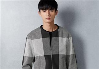 太平鳥衣服檔次怎么樣？太平鳥衣服貴嗎？
