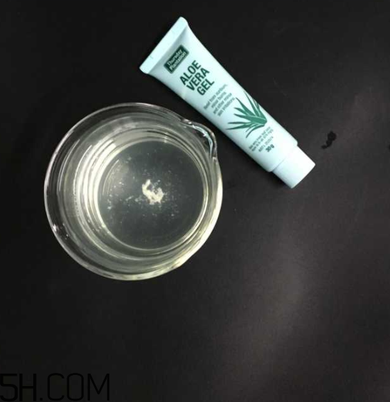 昭貴蘆薈凝膠汁怎么樣？昭貴蘆薈膠和完美蘆薈膠哪個好？
