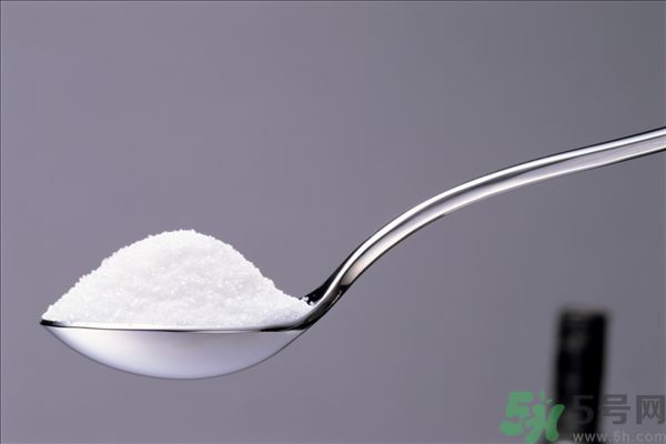 白醋和鹽水混在一起洗臉有什么好處？白醋和鹽洗臉好嗎？
